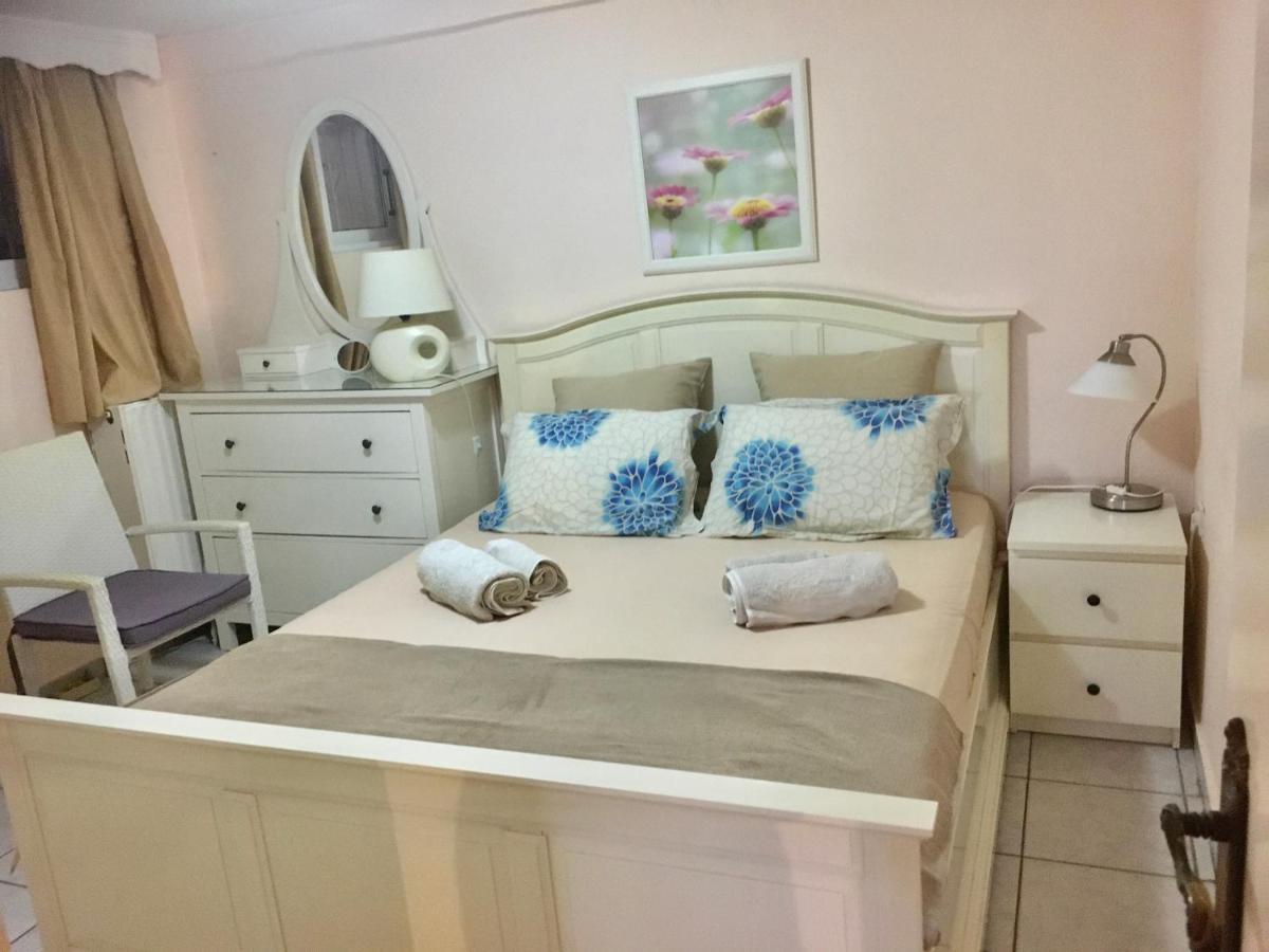 Apartment Near Airport And Beach アルテミダ エクステリア 写真